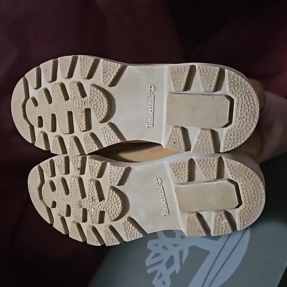 Timbaland Shoes - Picture 3 of 5